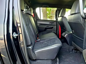 รถยนต์โตโยต้า ไฮลักซ์ GR Sport ดีเซล เกียร์อัตโนมัติ สภาพดีเยี่ยม ขายดีมาก - Product Image 2