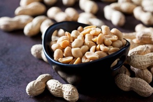 Cáscara de cacahuete salada cruda, natural, 100% al por mayor, de alta calidad, forma ovalada, 25 kg, envasada al vacío, Shandong, China - Product Image 3