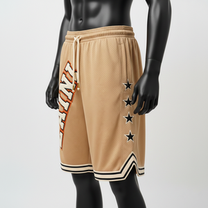 Shorts de basket-ball pour hommes en tissu mesh premium beige crème avec rayures noires et panneaux étoilés, broderie personnalisée et logo imprimé. - Product Image 4