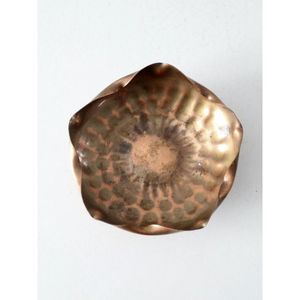 Cuenco de cobre para servir comida de Ramadán de diseño elegante, cuenco de cobre de forma personalizada de la mejor calidad para accesorios de cocina - Product Image 3
