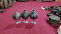 Pot à eau en céramique antique vintage avec support en fer, design traditionnel, vase élégant pour la décoration de la maison et de l'hôtel, ajoutant une touche authentique