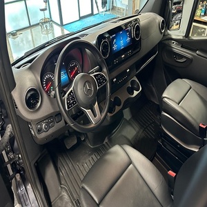 Mercedes-Benz Sprinter 2500 4x4 2022 IMPECABLE, Volante a la Izquierda, Asientos de Cuero, Cámara Trasera, Listo para Enviar - Product Image 3