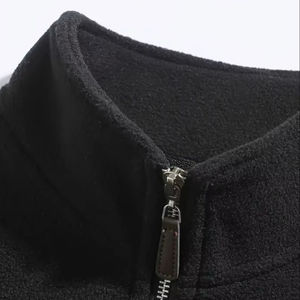 OEM Sweats à capuche et sweat-shirts pour hommes lourds à manches longues, col montant, coupe ajustée, vêtements d'hiver décontractés, teints en couleur unie - Product Image 4