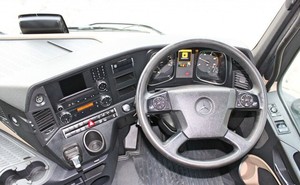 FULL OPTION UTILISÉ FAIBLE COÛT MERCEDESBENZ ACTROS AUTOMATIQUE DIESEL POUR VENTE POUR VENTE - Product Image 5