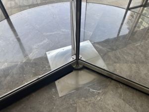 Porta Revolvente Automática de Alta Qualidade para Uso em Hotéis ao Ar Livre - Product Image 5