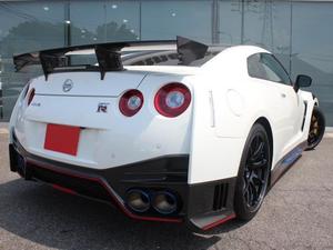NISSAN GT-R NISMO R35 Turbo 2020 blanc, état impeccable, transmission automatique, caméra 360°, sièges en cuir - Product Image 6