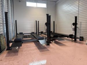 ลิฟท์ยกรถไฮดรอลิกแบบสี่เสาใหม่ รับน้ำหนักได้ 4000 กก. สำหรับรถบรรทุกและรถยนต์ - Product Image 5