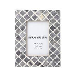 Marco ecléctico de cuerno rústico adecuado para espacios artísticos y paredes de memoria con un enfoque en la decoración natural hecha a mano - Product Image 6