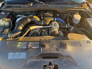 GMC Sierra 2500HD SLT Crew Cab 4x4 2002 Usada, Motor V8 Turbodiésel de 6.6 Litros - Product Image 5