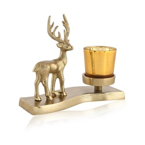 กวางเรนเดียร์สีทองพร้อมที่วางเทียนของตกแต่งเทศกาลคริสต์มาสที่ไม่เหมือนใครเหมาะสำหรับตั้งโต๊ะหรือตกแต่งบ้าน - Product Image 4