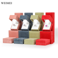 WEIMEI Boîte à bijoux rectangulaire avec lumière LED Velours Rangement Anneaux Bracelets Colliers pour affichage de bijoux Emballage cadeau
