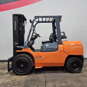 Chariot élévateur à palettes d'occasion 7FGU45, moteur diesel, capacité 2 tonnes, longueur fourche 1220 mm, largeur fourche 125 mm, terrain accidenté, garantie 2 ans - Product Image 2