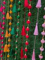 Set latar belakang 10-20-30-50-100 Pom & rumbai karangan bunga untuk Mehndi Haldi dan dekorasi pesta latar belakang pesta bertema Meksiko
