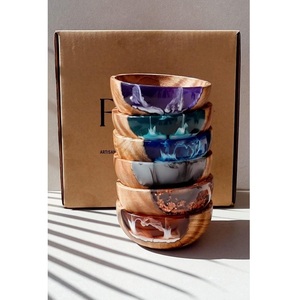 Bol élégant en résine et bois avec incrustation d'agate véritable - Product Image 6