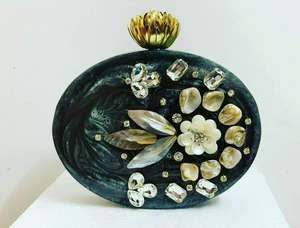 2025 nuevo diseñador de moda moderno bolso de mano para mujer con cadenas personalizar tamaño uso diario eventos de boda - Product Image 4