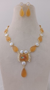 Conjunto de collar de piedra en forma de lágrima de Material de latón pesado de diseño único Kundan trabajo calidad piedra trabajo producto a granel conjuntos de joyería de moda - Product Image 5