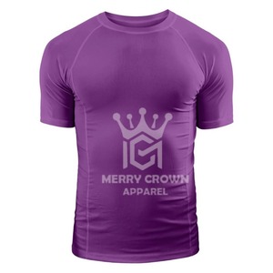 T-shirt de compression professionnel Slim Fit pour hommes 100% vêtements de sport tricotés pour tous les sports et activités de plein air - Product Image 1