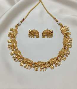 Conjunto de Collar de Templo con Diseño de Elefante Tradicional del Sur de la India de Súper Calidad | | Joyería Tradicional Chapada en Oro Antiguo - Product Image 2