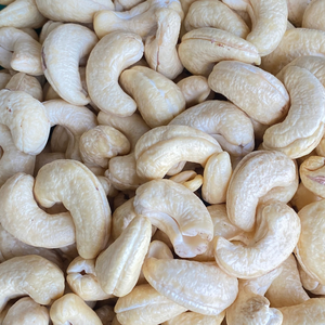 Usine de confiance noix de cajou crues Vietnam emballage personnalisé marque SANTIGO de haute qualité - Product Image 1