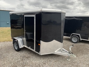 Remolque de Carga Cerrado de Alta Resistencia con Estructura de Acero, Remolque de Caja Impermeable para Transporte, Logística, Almacenamiento y Transporte de Equipos - Product Image 2