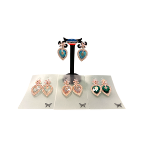 Magnifiques boucles d'oreilles AD Stone pour femmes avec double placage or et argent parfaites pour les tenues ethniques et décontractées - Product Image 1