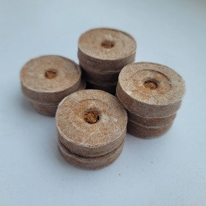 Premium Coconut <b>Coir</b> Peat <b>Block</b> Natural Growing Medium for Agriculture Hydroponics from Vietnam - Product Image 1