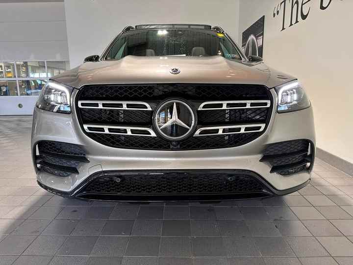 Clean Auth enic Used 2023 Mercedes-Benz GLS 450 4MATIC Used with Leather Seats Left Steering