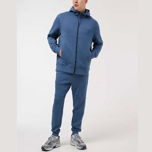 Ensembles de jogging pour hommes personnalisés OEM survêtement Streetwear survêtement pour hommes vêtements de sport survêtement confortable et respirant pour hommes - Product Image 1