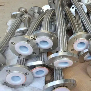 Manguera química y tubos compuestos de montaje de PTFE trenzado POLYHOSE SS para uso farmacéutico y de grado alimenticio cortado a pedido - Product Image 1