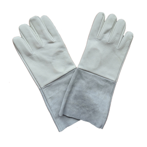 Gants de soudage résistants au feu en peau de mouton véritable avec logo personnalisé avec doublure intérieure en coton pour la protection contre la chaleur dans le soudage TIG et MIG - Product Image 4