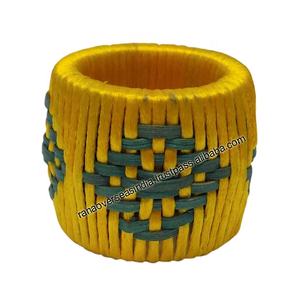 Porte-anneau de serviette de vaisselle tissé jaune et vert de haute qualité pour salle à manger de fête et autres occasions - Product Image 1
