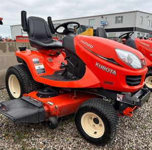 Tondeuse à gazon Kubota G261HD à prix avantageux - Product Image 1