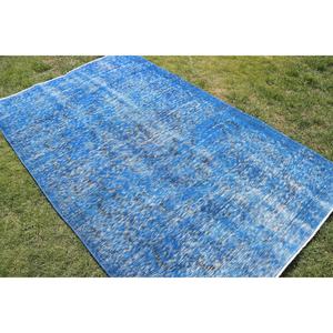 Alfombra Turca Vintage de 4.8x8 pies (147x243 cm), Alfombra Floral Azul y Negra - Product Image 2