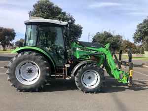 Compacto 80HP Deutz-Fahr 4080 Tractor de ruedas a la venta Ideal para granjas con Durable - Product Image 2