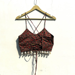 เสื้อคอตตอนสีน้ำตาลสำหรับเสื้อถักไขว้ Navratri มีความยาวสั้นกลวงออกและพู่ - Product Image 2