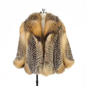 Женская куртка из меха лисы