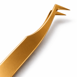 Pince à cils Gold L Boot Lash, pointe en fibre, outil de volume pour extensions de cils, acier inoxydable, professionnel, OEM - Product Image 2