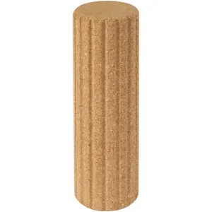 Rouleau de yoga en liège durable Trikona, gadgets écologiques en mousse pour la pratique du yoga - Product Image 1