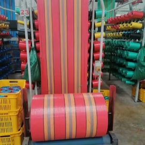 Rollo de Tejido PP de Diseño Personalizado de Primera Calidad para la Fabricación de Bolsas de Embalaje Tejidas a Precio de Mayoreo desde India - Product Image 1