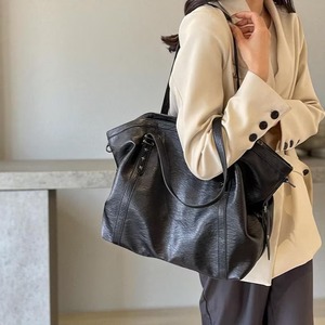 กระเป๋าโท้ทหนังคลาสสิกสำหรับผู้หญิงกระเป๋าขนาดกว้างขวางสำหรับใช้ในชีวิตประจำวันและธุรกิจจากอินเดีย - Product Image 2