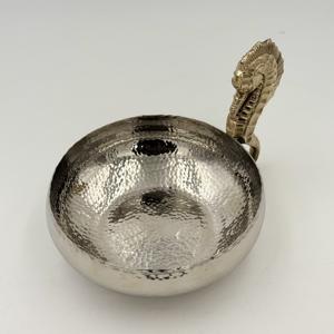 Cuenco de Lujo con Acabado Pulido Espejo y Asa de Caballito de Mar de Latón, Decoración de Mesa de Diseño, Ideal para Eventos y Celebraciones en el Hogar - Product Image 5