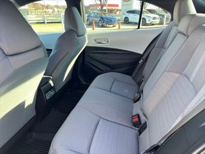 TOUT NOUVEAU 2025 À YOTA CORO LLA LE SEDAN 4D TRANSMISSION CVT AUTOMATIQUE 169HP 2.0L INLINE-4 ESSENCE 16V PDI DOHC MPG - Product Image 3