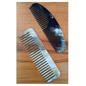 Peigne antistatique artisanal en corne de buffle naturelle indienne, style animal, écologique - Product Image 5