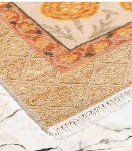 Beau tapis en soie de laine pure noué à la main de style moderne pour la maison hôtels restaurants exercice ou prière lavable pour les adolescents - Product Image 1