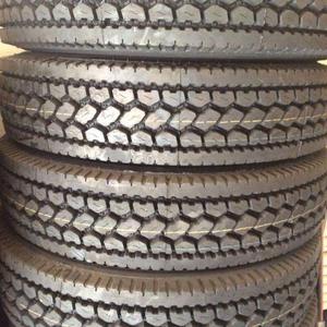 Neumáticos Radiales Sólidos Usados en Francia 235/70R16 para Camiones Dongfeng, Repuesto para Automóviles - Product Image 5