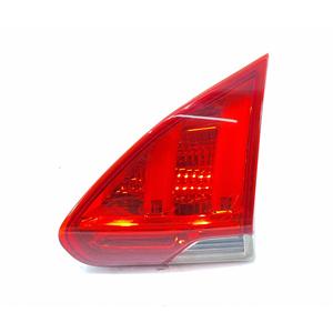 FEU STOP ARRIÈRE DROIT INTEGRÉ À LA PORTE PEUGEOT 2008 1ère Série 9678074580 (13>) - Product Image 1