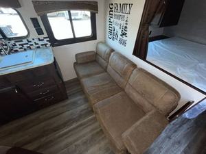 Jayco Jay F-l-i-g-h-t 26BH d'occasion 2018 - Product Image 6