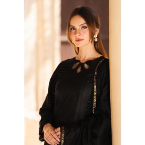 MIRAKHI Conjunto Casual de 3 Piezas: Camisa Chikanari con Bordado de Pollo y Dupatta de Chifón con Estampado LAWN JAQUARD -BIC-5200 - Product Image 3