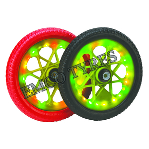 Bicicleta duradera para niños con luces LED brillantes y ruedas EVA de larga duración para paseos nocturnos suaves. En venta - Product Image 1