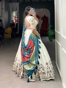 Navratri Festival Especial Khadi Algodón Seda Lehenga Choli con trabajo de hilo para ropa de fiesta de mujeres indias - Product Image 3
